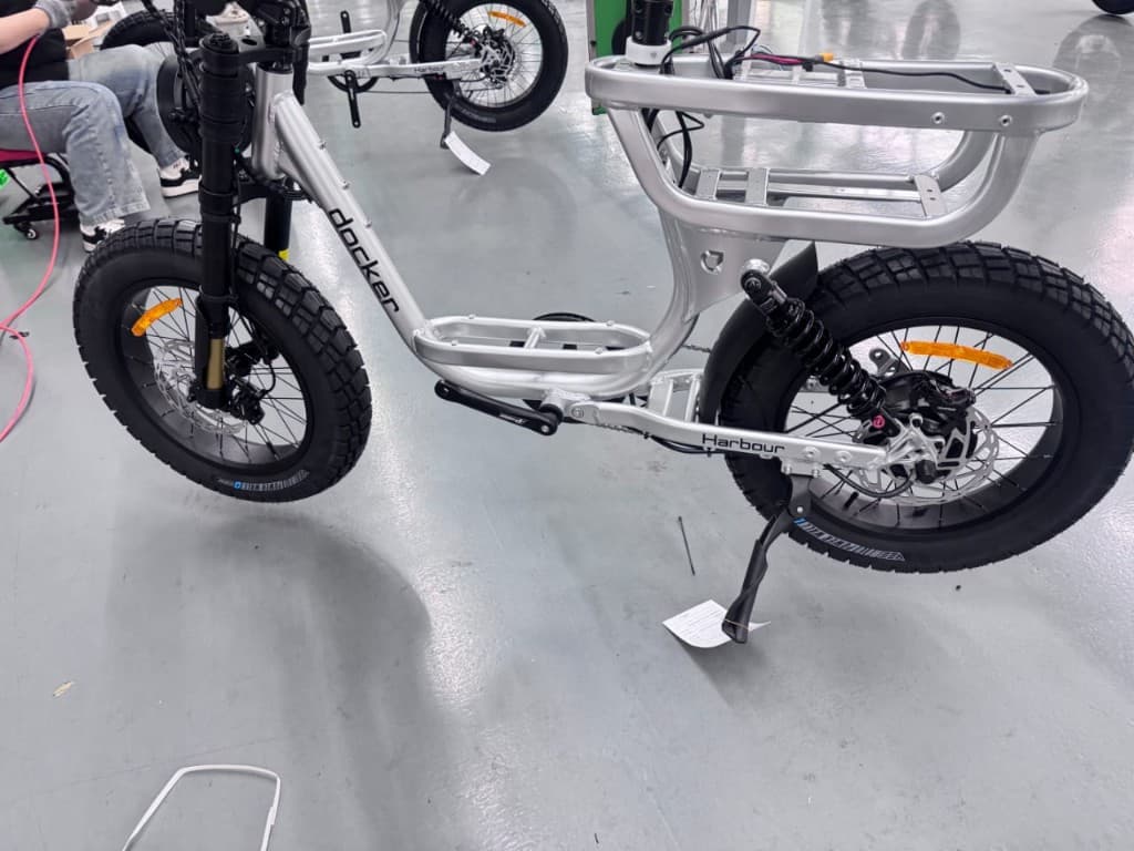 The Harbour — Alloy Silver mid-assembly